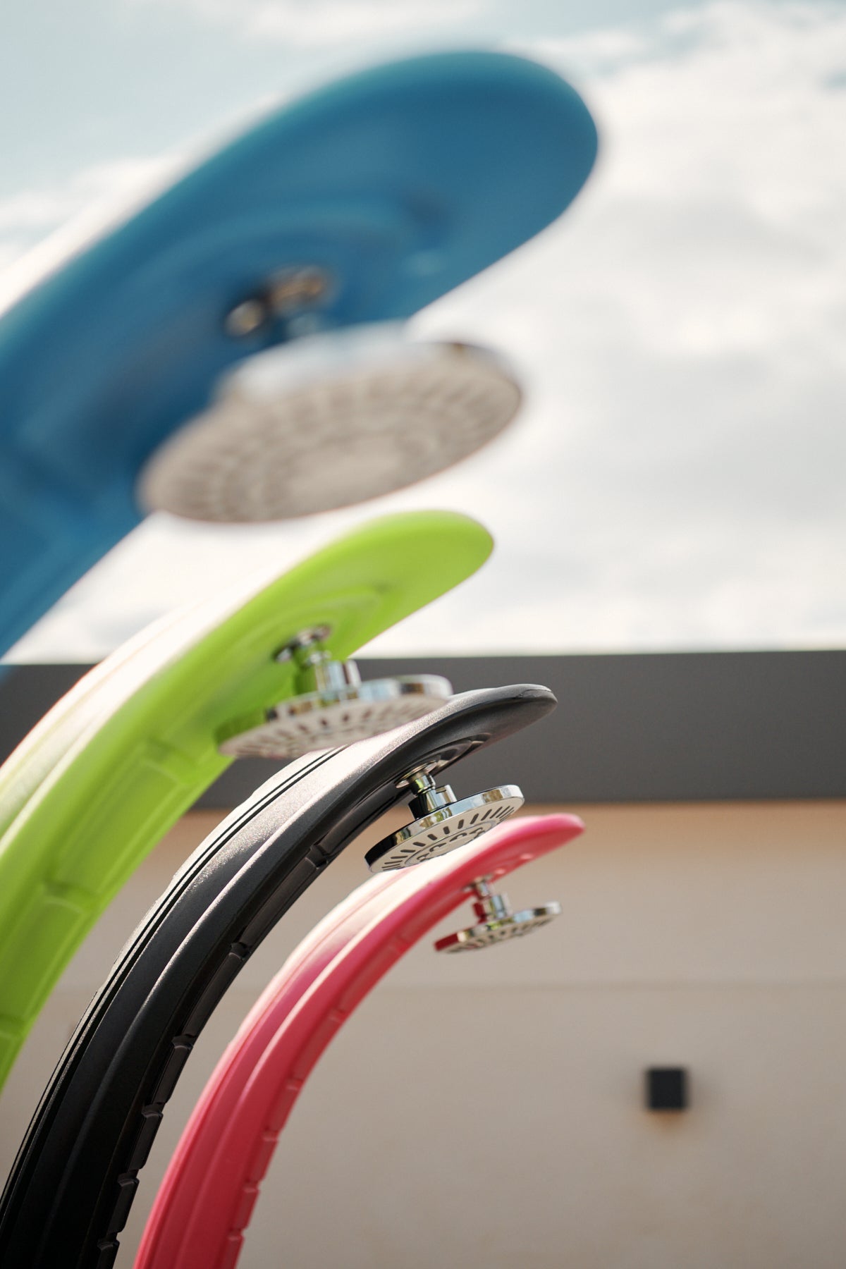 Doccia Solare Poolstar Cobra Antracite da 32 LITRI con Lava Piedi