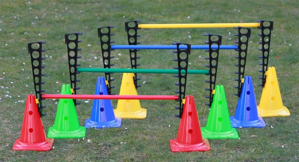 Cono Plastica H 30cm con Base ed Incavo Art. K 825