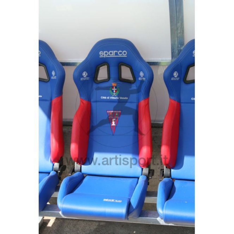 Panchina allenatori in alluminio con sedute in pelle Art. F 793 Lunghezza a richiesta