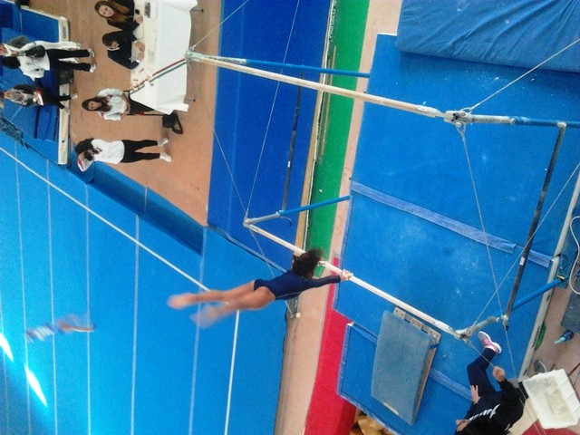 Parallela femminile asimmetrica Prezzo su Richiesta Art. G 173