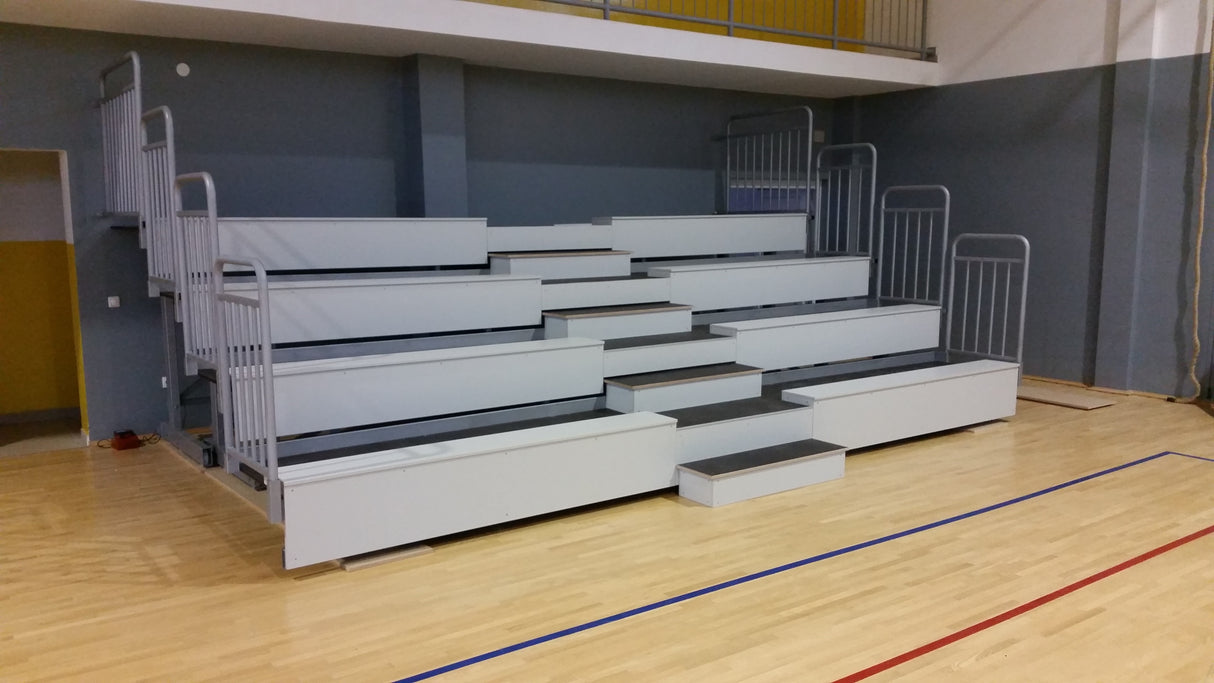 Tribuna telescopica per interni ART C8 estraibile modulare misure costo a richiesta