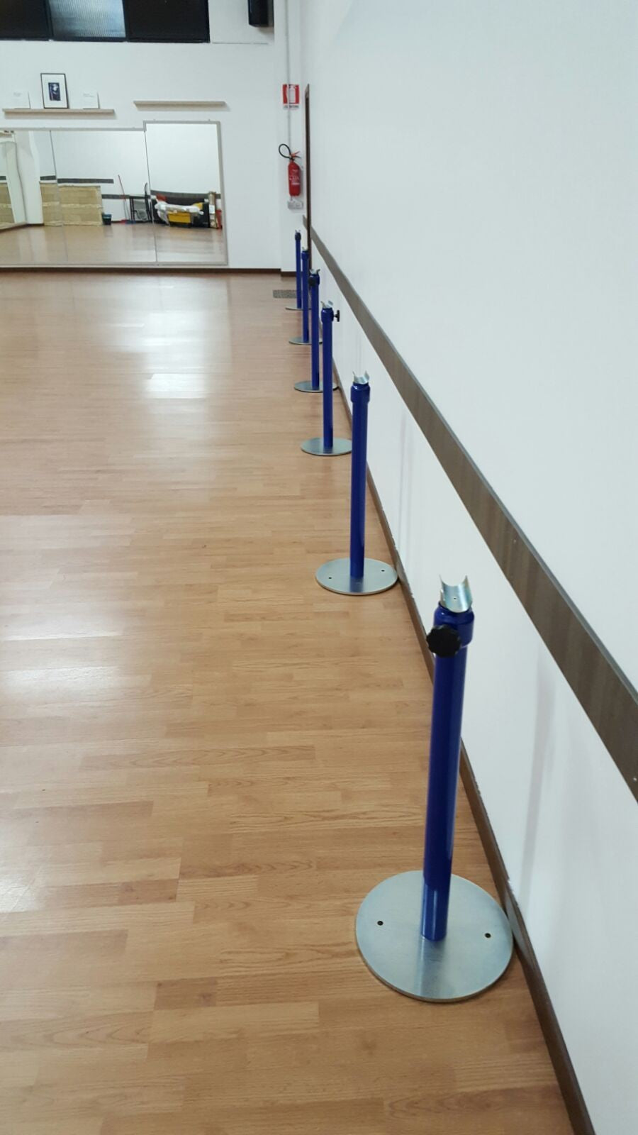 Coppia Supporti mobili a terra Art 1595 con base maggiorata Regolabile In Altezza