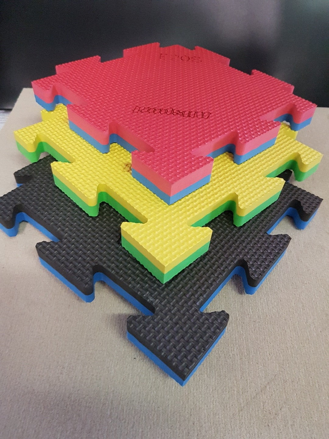 Tatami E20S In Eva Espansa Blu-Nero 100x100x2,1cm Quantità Minima Per La Vendita 9 Moduli