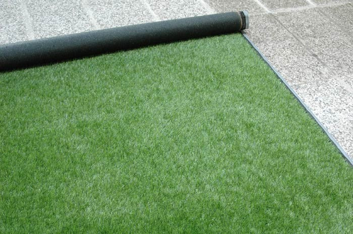 ERBA SINTETICA SPRING SUPER GARDEN 100% fibra polipropilenica lattice SBR Spessore mm 7