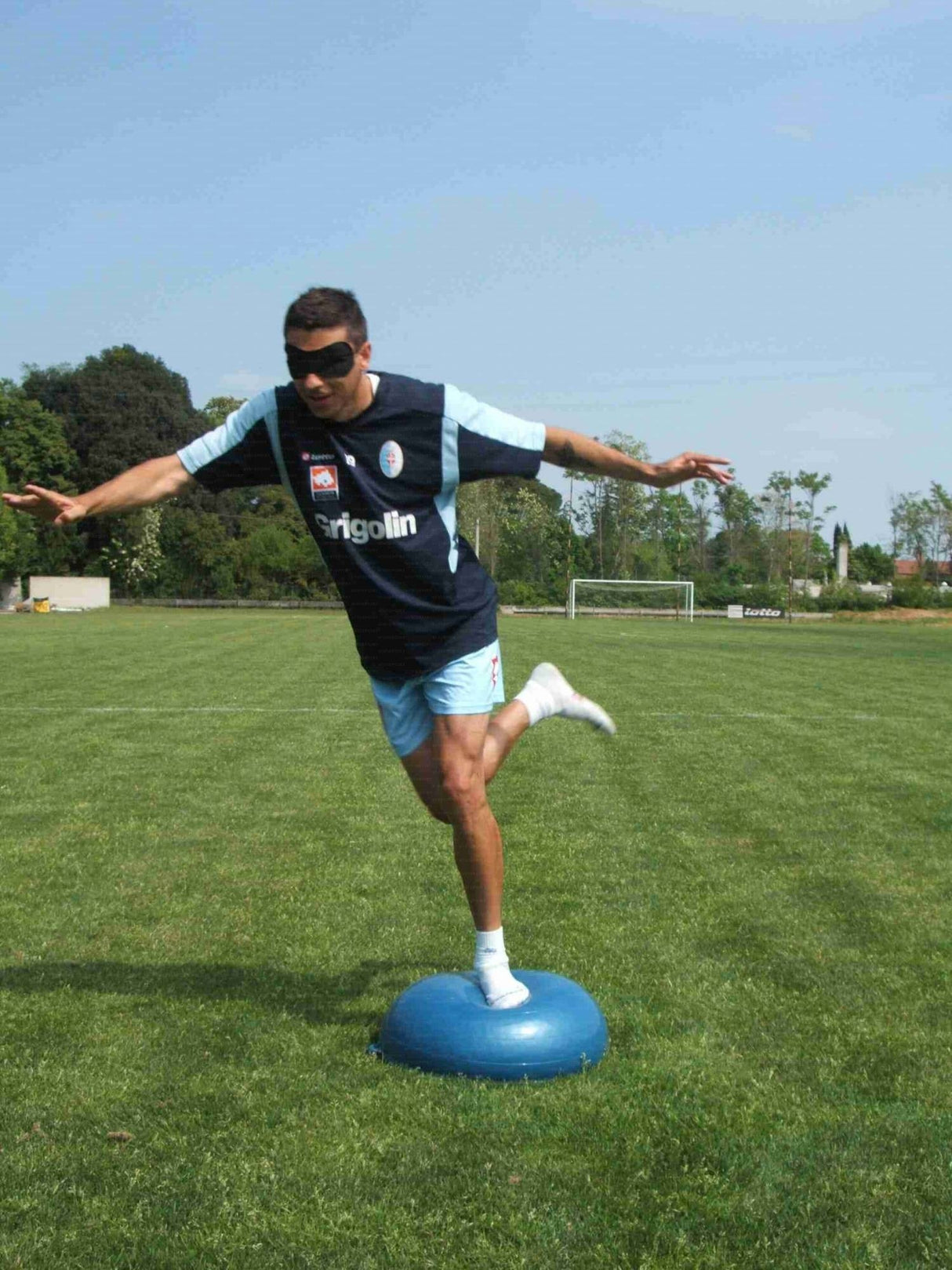 Semisfera di equilibrio regolabile con elastici Art 2041