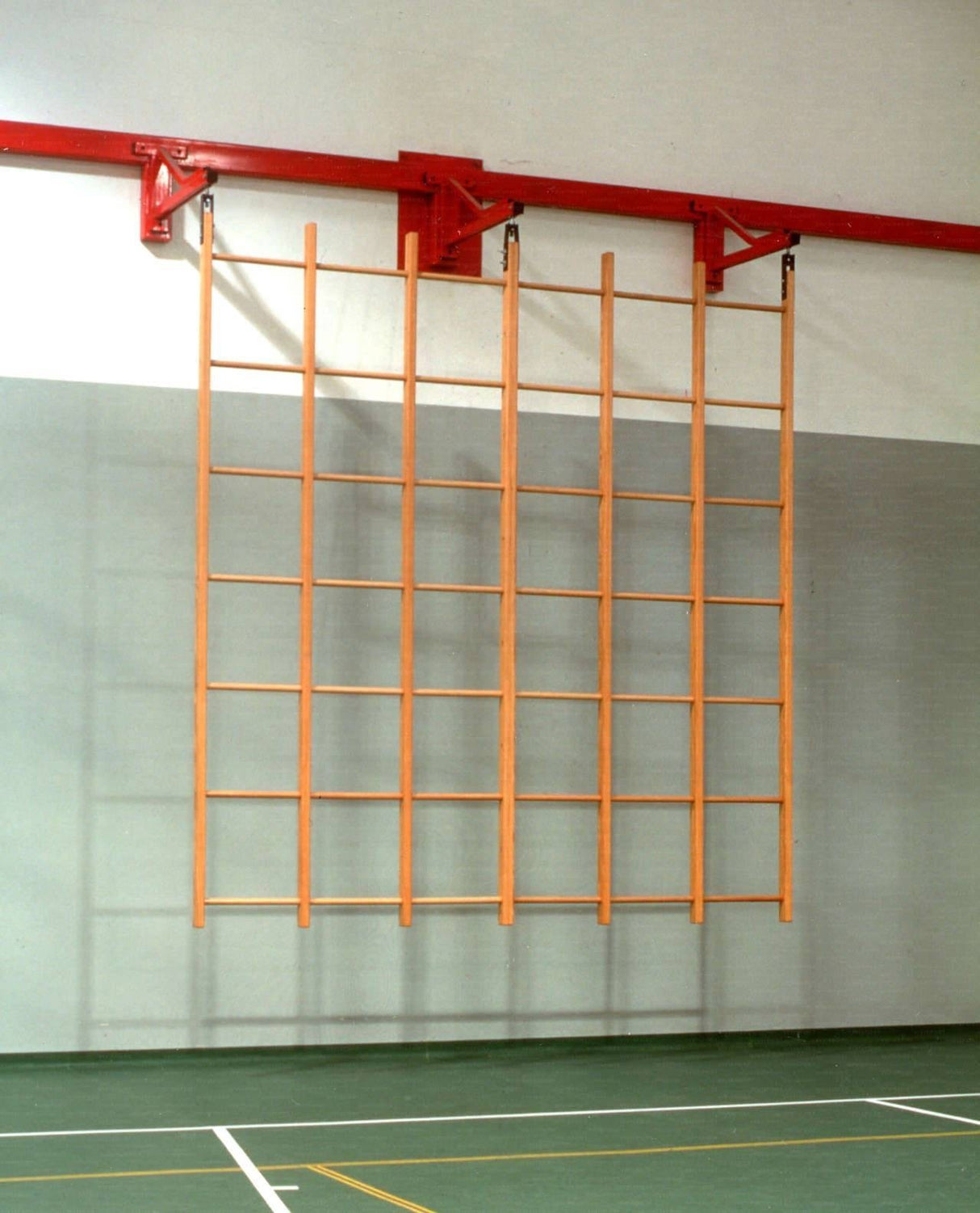 Quadro svedese in legno a 36 fori ART.1612