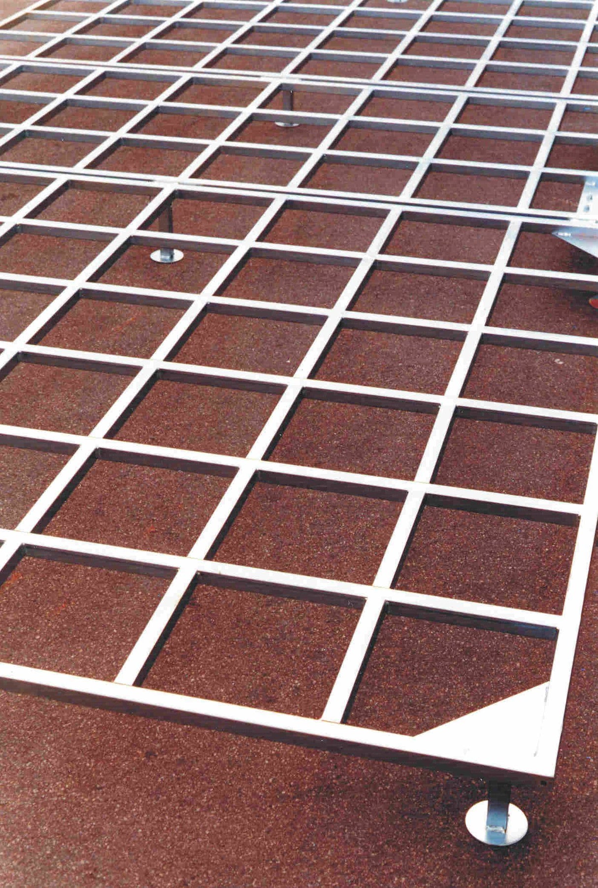 Piattaforma di sostegno area caduta in acciaio zincato. ART. 3630