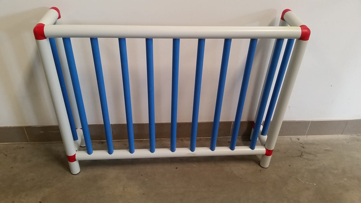 Copritermosifoni realizzati in PVC antinfortunistico Cod. CR5030 e Ct5030S e CtTcv50