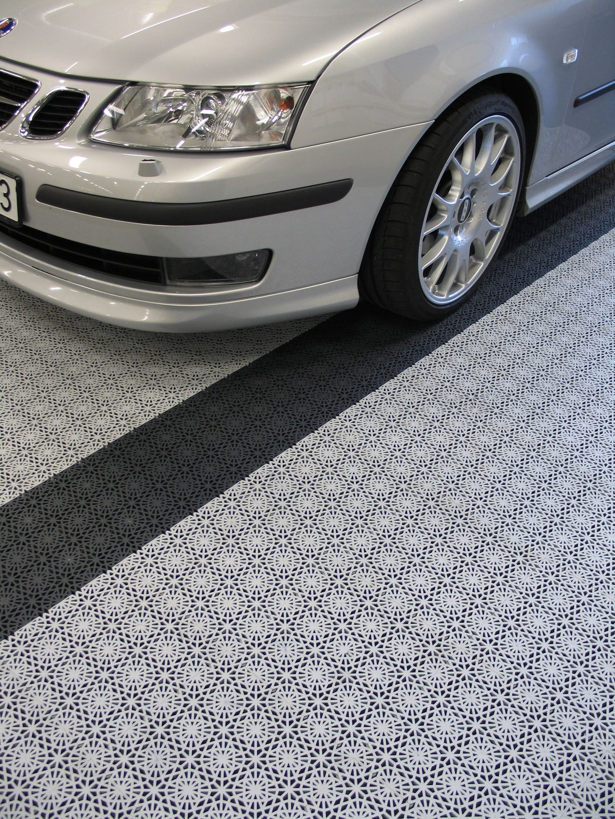 Pavimentazione ROYAL traforata Abitazioni Garage officine Ho.re.ca Outdoor Scuole aree gioco fuori produzione