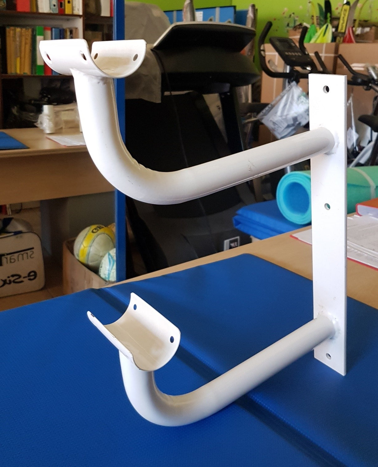 Coppia di supporti o mensole fisse a muro per sbarra danza doppia Art. G406/D