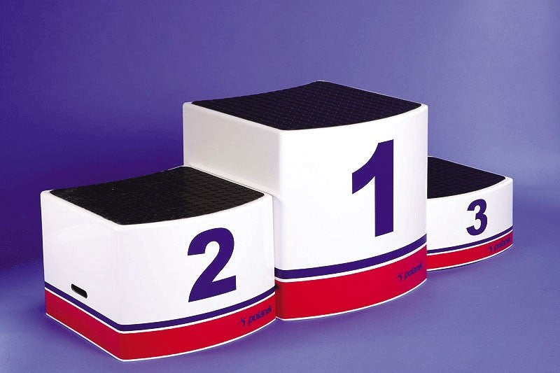 Podio per vincitori composto da 3 moduli indipendenti in vetroresina Art. S02228