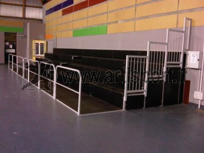 Tribuna fissa per interni Art. C7 struttura acciaio verniciato esempio 78 posti, mt 10 gradoni 4