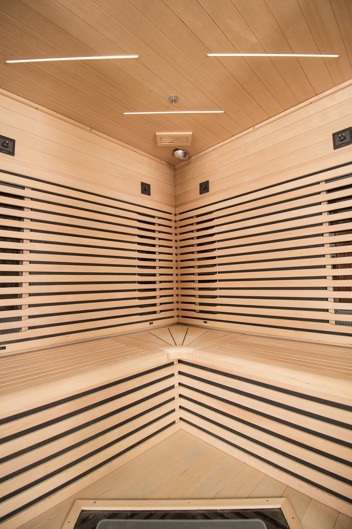 Sauna infrarossi al quarzo Canopèe Angolare 3 posti Cod. HL-CNP03C