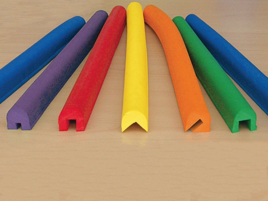 Paraspigoli Hot Dog “antispigolo” art 4501.12 U 3 cm spess. 28 mm Sez. int. a U prezzo mtl