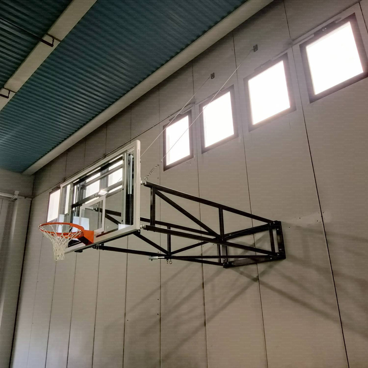 Impianto basket art 4265 pieghevole a libro tabellone in legno sbalzo 320cm