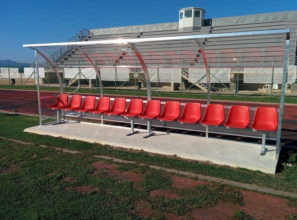 Panchina modello Standard da 4m in alluminio copertura in policarbonato trasparente ART.6252