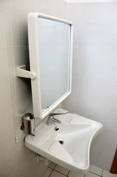 Specchio a parete basculante per disabili S07452 misure 50x80