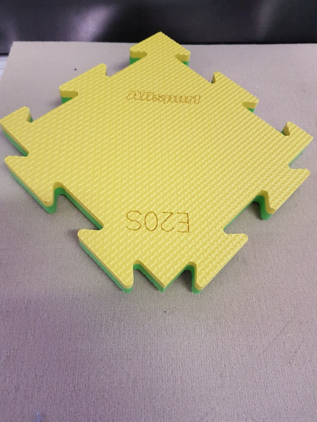 Tatami E20S In Eva Espansa Blu-Rosso 100x100x2,1cm Quantità Minima Per La Vendita 9 Moduli