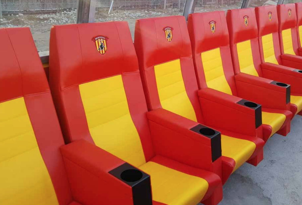 Struttura Panchina Calciatori o Arbitri su ruote esempio da mt 6,00