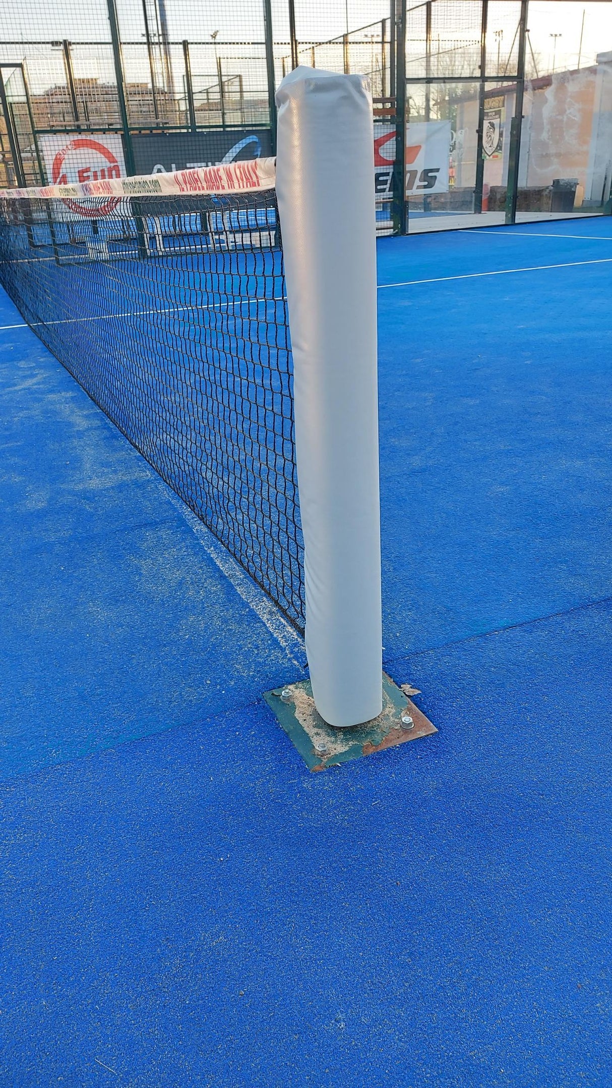 Protezioni campi Padel Antinfortunistiche set completo per 1 campo pali rete quadrati