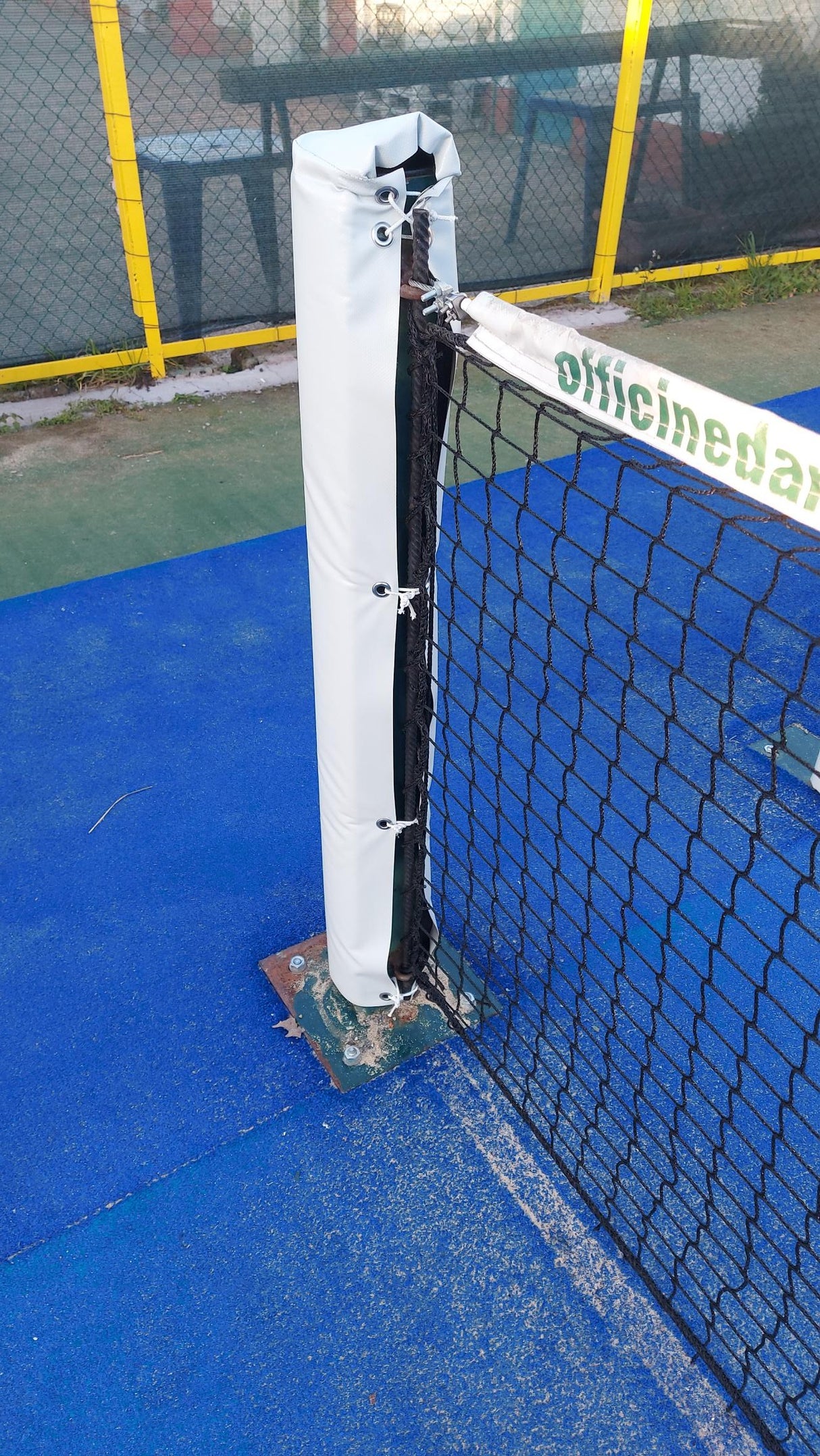 Protezioni campi Padel Antinfortunistiche set completo per 1 campo pali rete quadrati