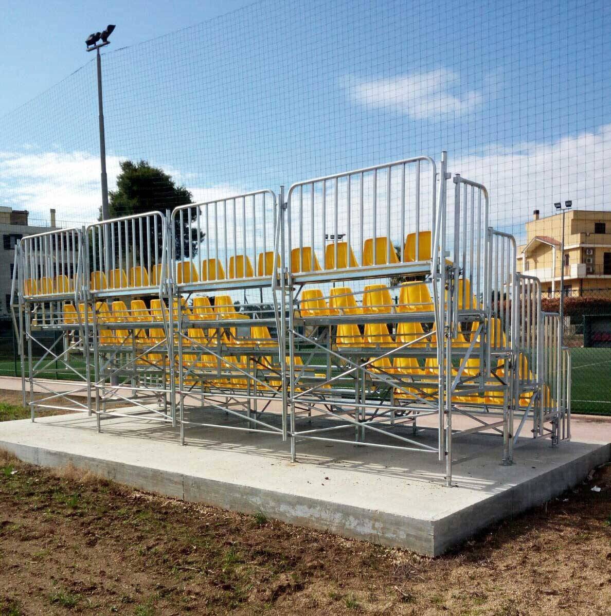 Tribuna fissa zincata per esterno art. 8500 ESEMPIO COSTO TRIBUNE DA MT 12 X 4 FILE