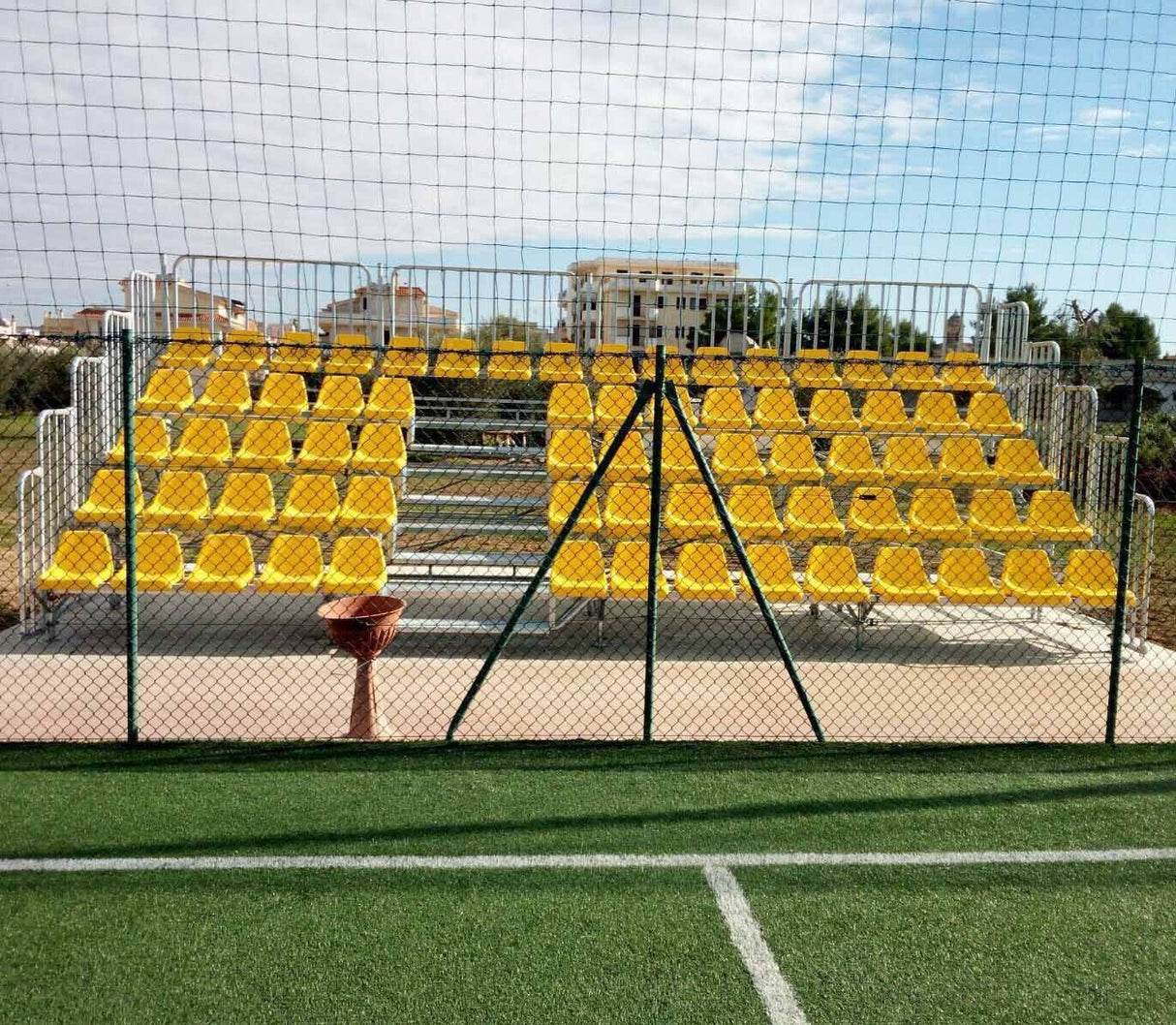 Tribuna fissa zincata per esterno art. 8500 ESEMPIO COSTO TRIBUNE DA MT 12 X 4 FILE