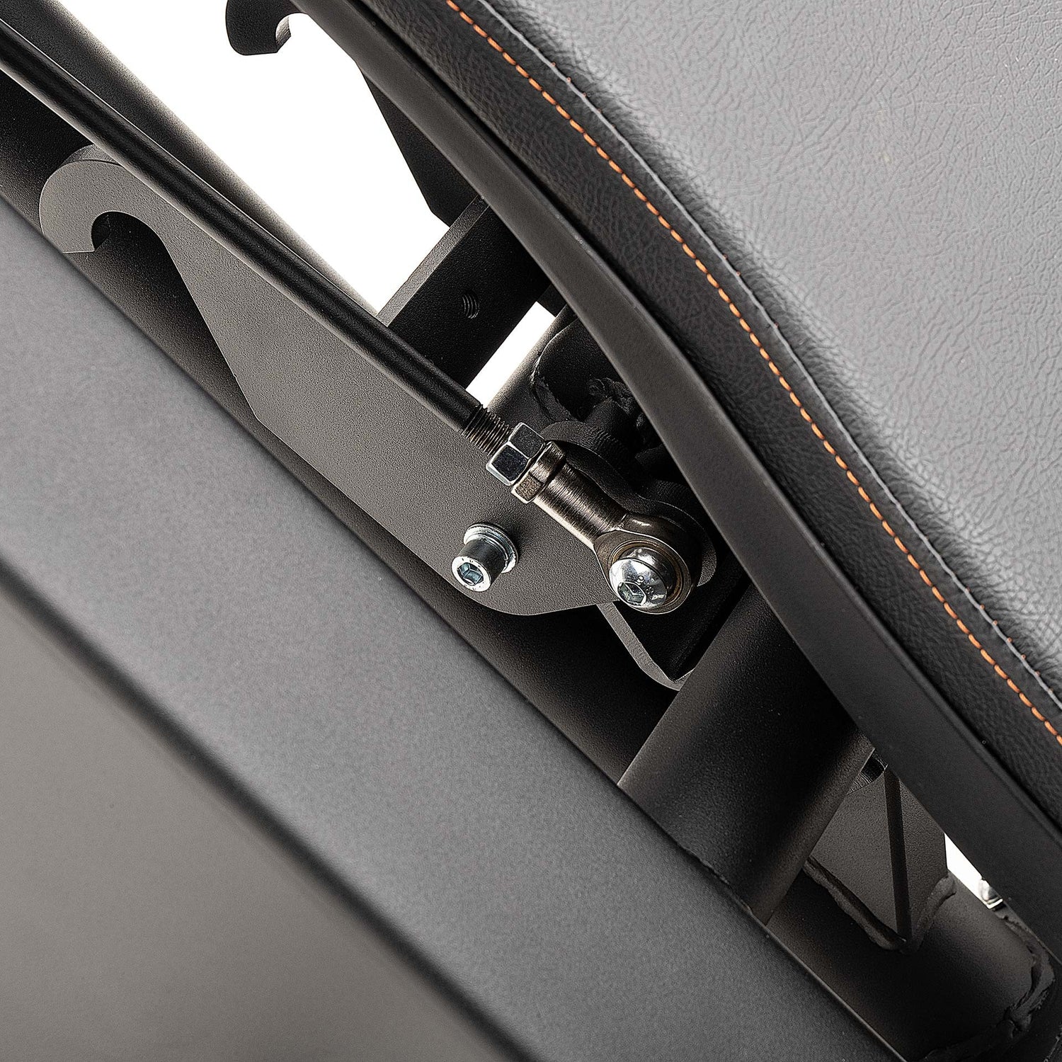 S550 LINEAR HACKSQUAT Diamond Cod. PL550-LINEARHACKSQUAT