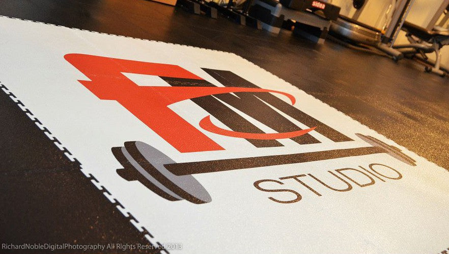 STAMPA GRAFICA SU PIASTRELLE ESSECIPLAST