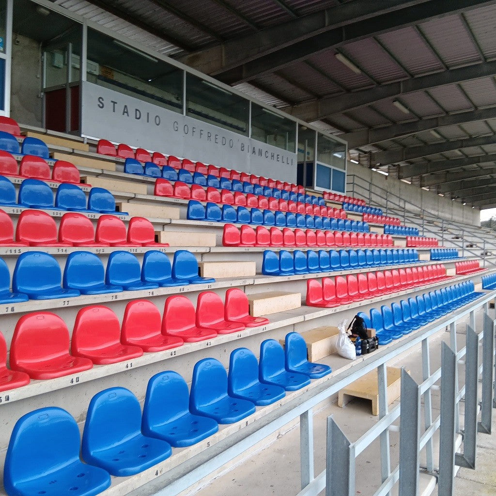 Seduta A Scocca Omega Polipropilene Ignifughe Classe 1 Con Anti UV Ordine minimo 250 pz