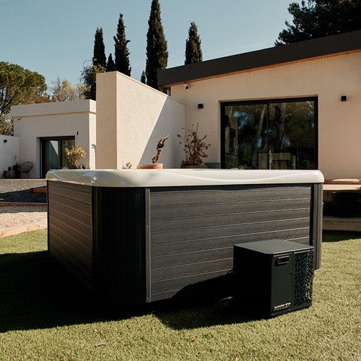 Spa Netspa Celtic 4 - 3 posti - 216x160x93 cm - Copertura inclusa - Con pompa di calore Poolex O'spa 5KW SP-HLCE4-PK