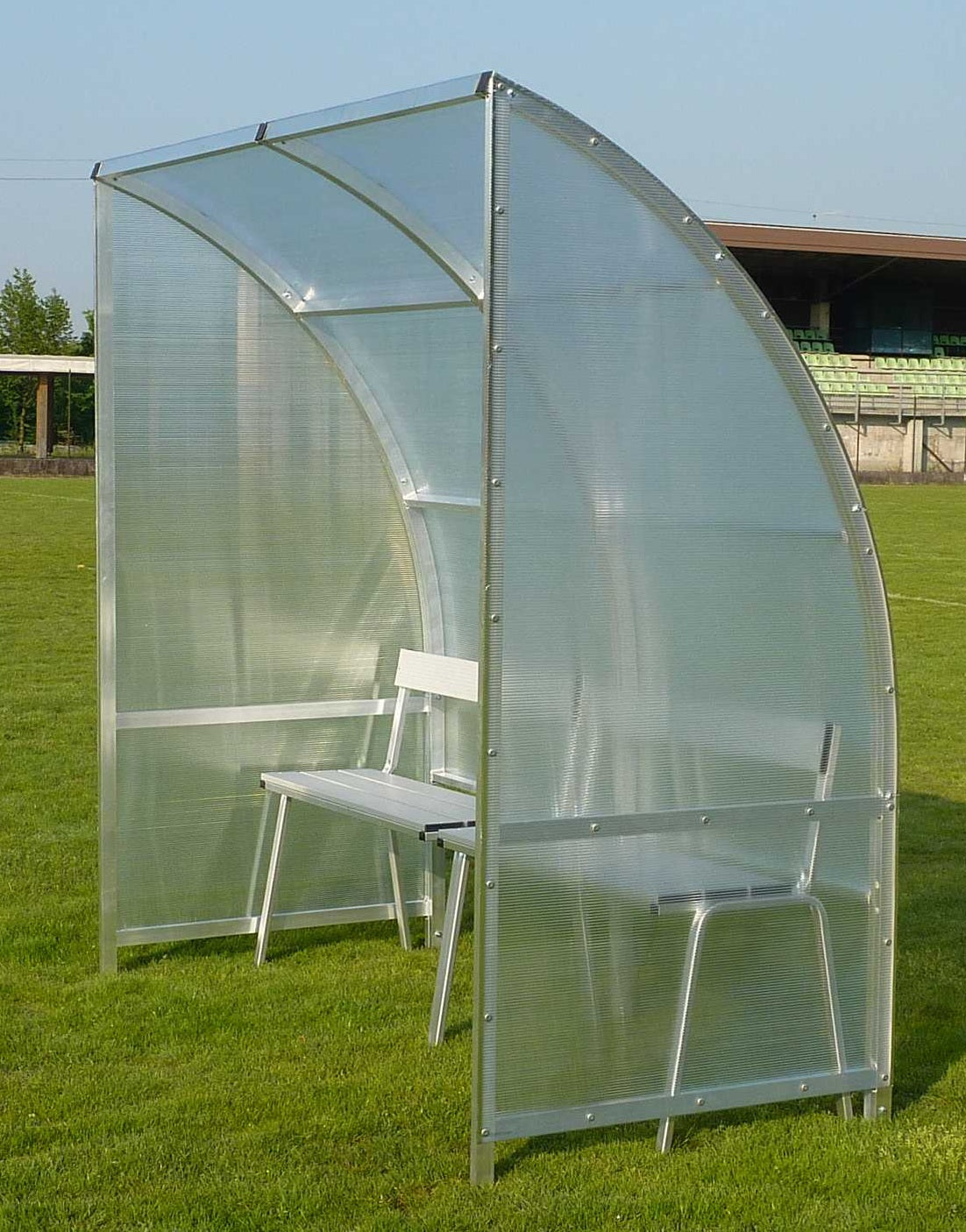 Panchina modello Light - Paio di fianchi Panchina Bordo Campo Modello "Light", struttura in alluminio, moduli da 1m, policarbonato alveolareART.6240/6241/6242