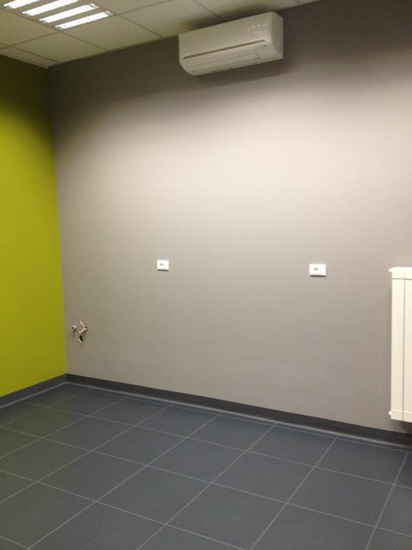 ZOCCOLINO TERMOSALDATO IN OPERA COSTO al mtl. da preventivare