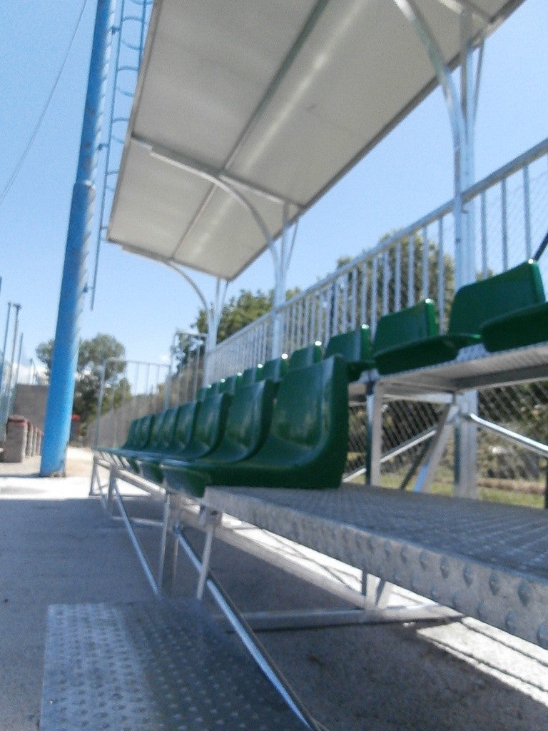 Tribuna Spettatori completa senza copertura in acciaio zincato a caldo si realizza su misura richiedere preventivo costo al mtl
