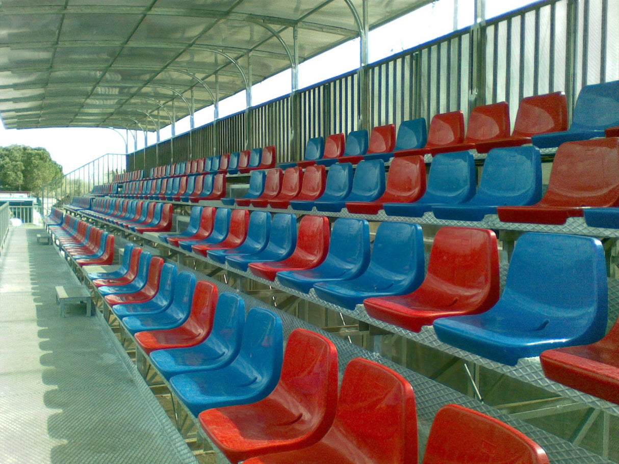 Tribuna Spettatori completa senza copertura in acciaio zincato a caldo si realizza su misura richiedere preventivo costo al mtl