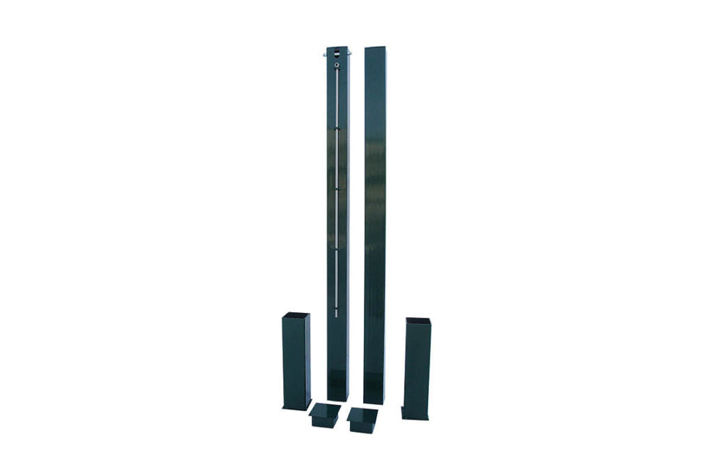 Impianto Tennis in tubo di acciaio verniciato sezione mm. 80×80, con bussole da interrare e macchinetta tendirete. Cod. T8