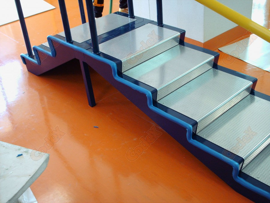 Paraspigoli Hot Dog “anti-spigolo” Sezione a "U" spessore 28mm larghezza 30 mm