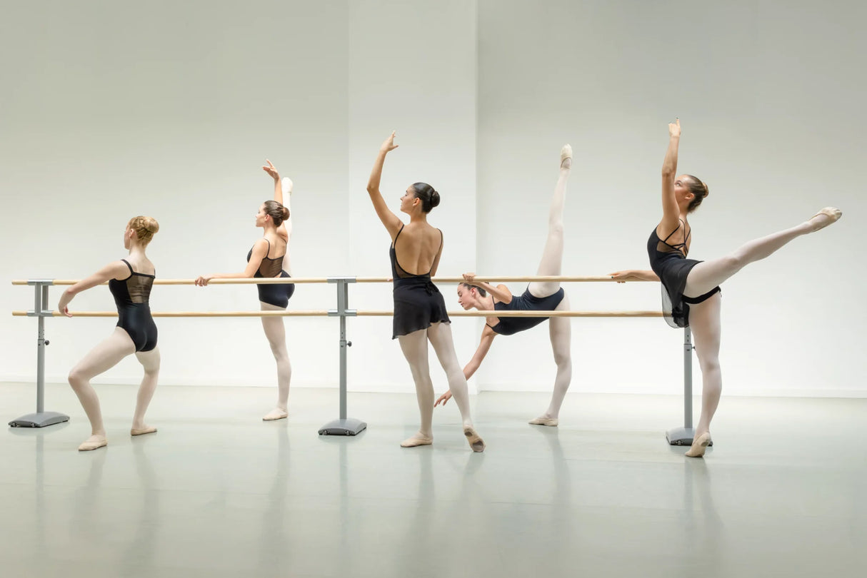 Sbarra danza mobile modello Royale dinamica ballet con altezza regolabile sbarra da 5 metri con 3 supporti