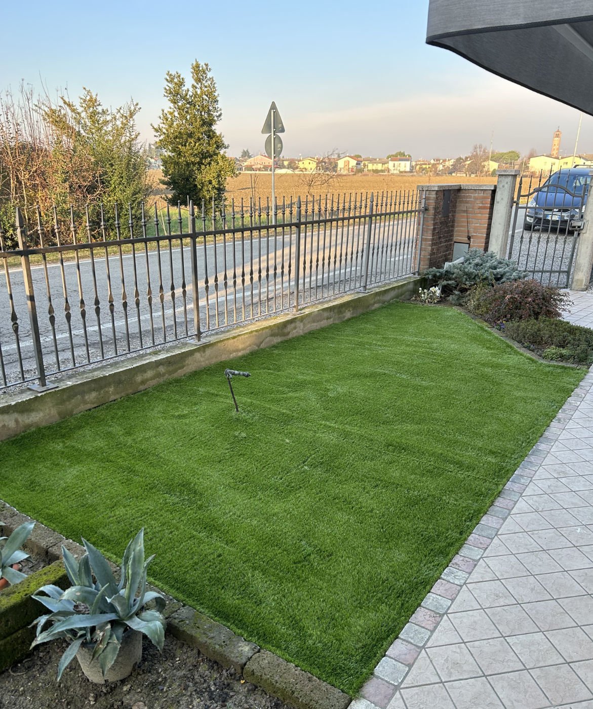 ERBA SINTETICA PER GIARDINI, TERRAZZI E AREE ESTERNE SafeLog