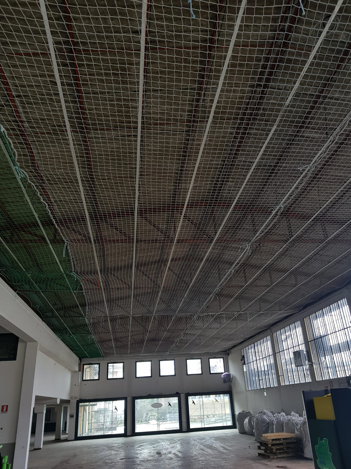 Reti di sicurezza orizzontali tipo “S” Art. ART. RS8 CLASSE A2 certificate secondo le normative UNI EN 1263-1 e UNI EN 1263-2 Prezzo al MQ ART. RS8 CLASSE A2 Prezzo al MQ