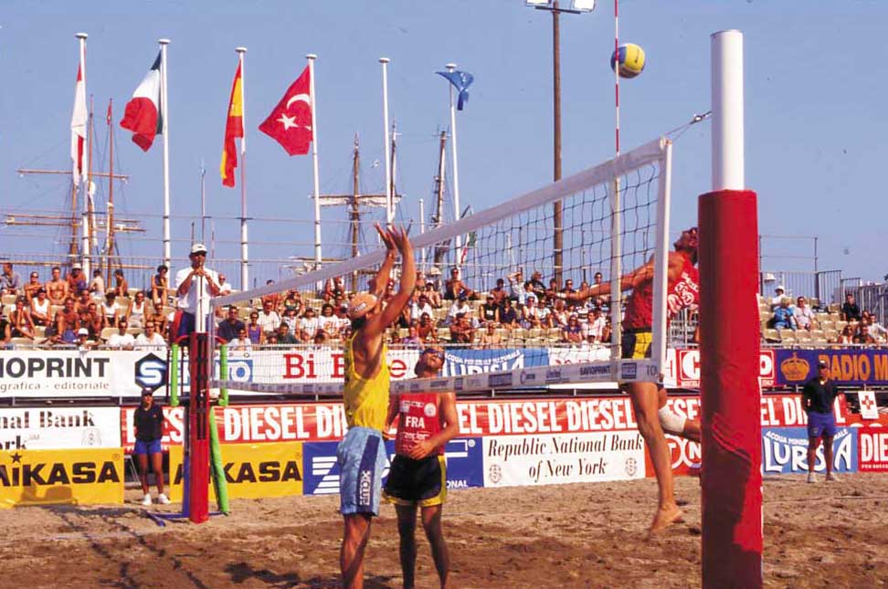 Rete Regolamentare Beach Volley 100x3,5mm in Polipropilene H.T. da 8,50x1 mt Art. P190