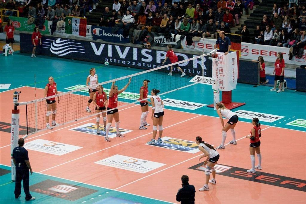 PALCHETTO PER ARBITRO PALLAVOLO PIEDI-SEDUTO OLEODINAMICO