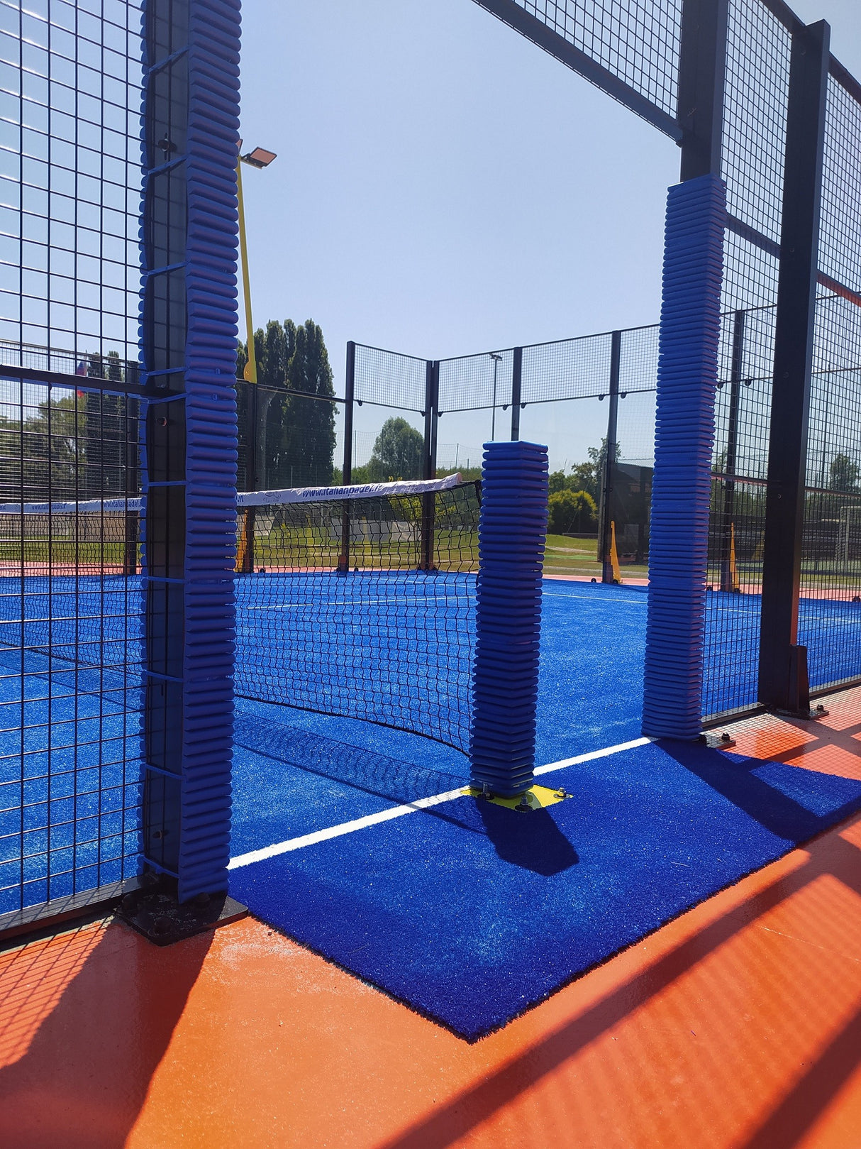 Protezioni Campi Padel Antinfortunistiche in EVA Onda da sagomare costo del set completo per 1 campo