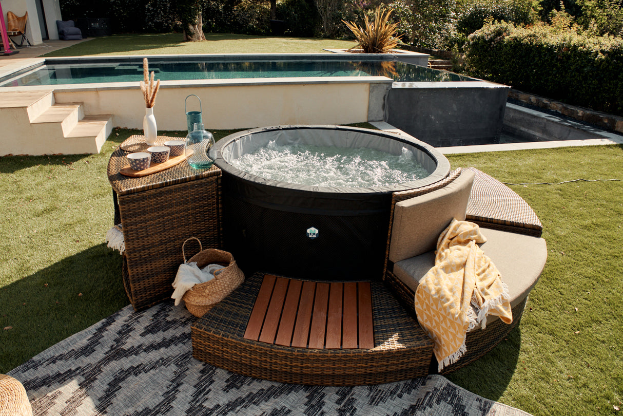 Net Spa Vita 4 Posti con mobili Pareti Isolanti In Schiuma Da 8cm Cod. SP-VIP140/MOB2