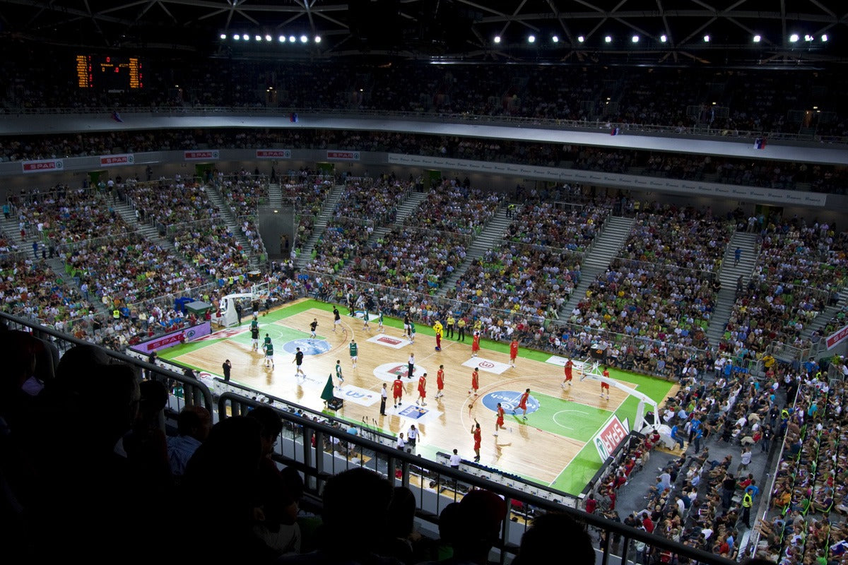 Impianto Easyplay Official mobile su ruote, sbalzo cm 325, omologato FIBA per competizioni di 1° livello S04110