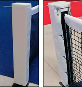 PROTEZIONI per CAMPI DA PADEL Protezioni con imbottitura e rivestimento in pvc lavabile per ingressi e pali rete dei campi da padel