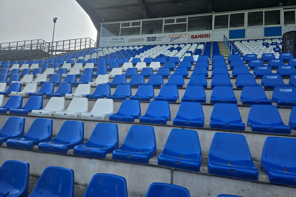 Seduta a scocca monoblocco M2010 versione anti-UV colori a scelta