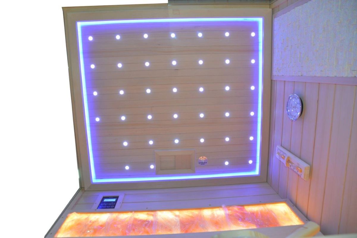 Sauna finlandese N02TDS haloterapia (terapia del sale) e parete posteriore interamente rivestita con mattoni di sale rosa naturale