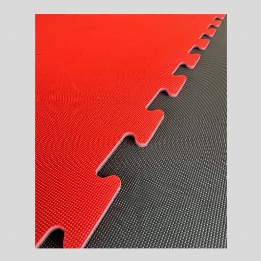 Pavimentazione Anti-urto  PUZZLE IN GOMMA VERGINE ENDURANCE 7mm Risponde alla norma EN 13501-1 (requisiti per la reazione al fuoco) in classe Cfl-s2 (Op. Bfl-s1)