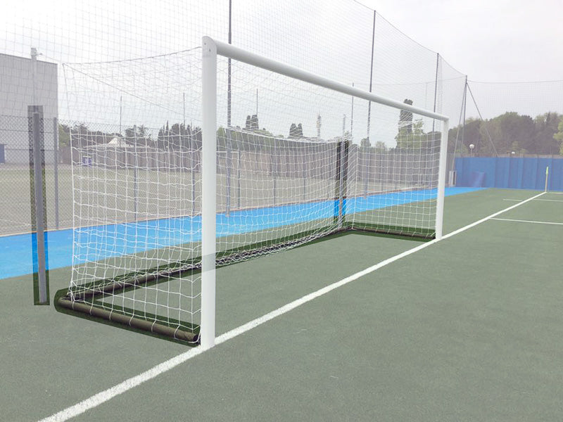 Set protezioni per i 4 pali distanziati posteriori tendirete per porte calcio a bussole S04344